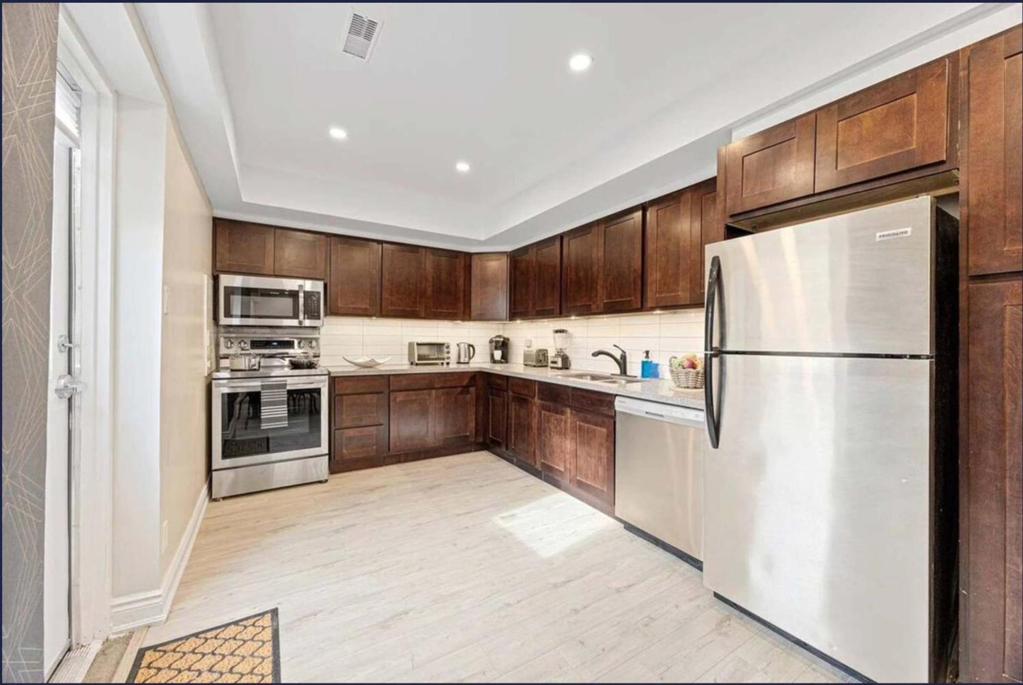 Casa St Clair - Suite -Style Suite W Lrg Patio Τορόντο Εξωτερικό φωτογραφία